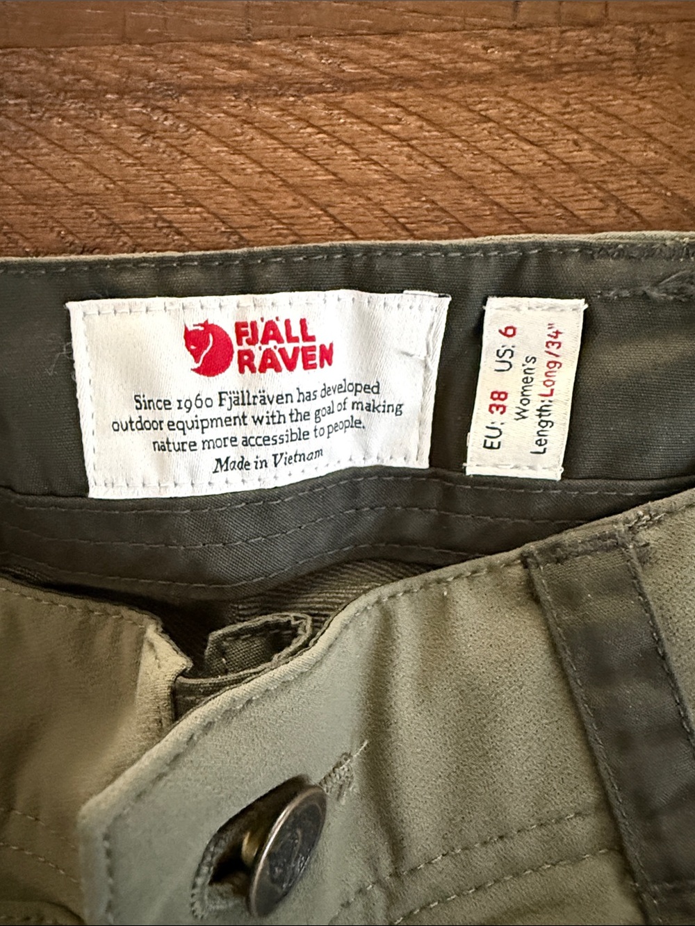 Fjallraven Women's G-1000 Two-Tone Olive Cargo Pants - Picture 2 of 3